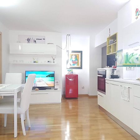 White Dream Suites Iasi Exterior foto