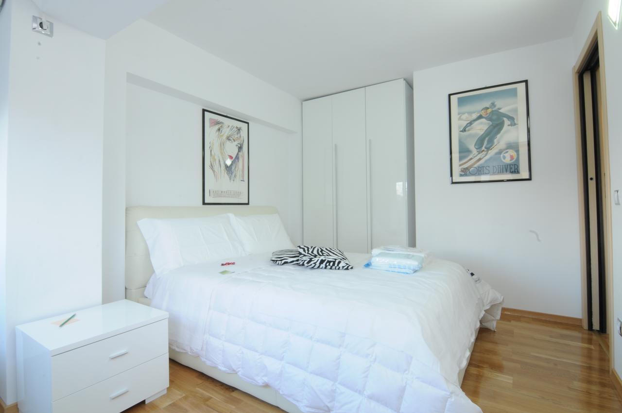 White Dream Suites Iasi Exterior foto